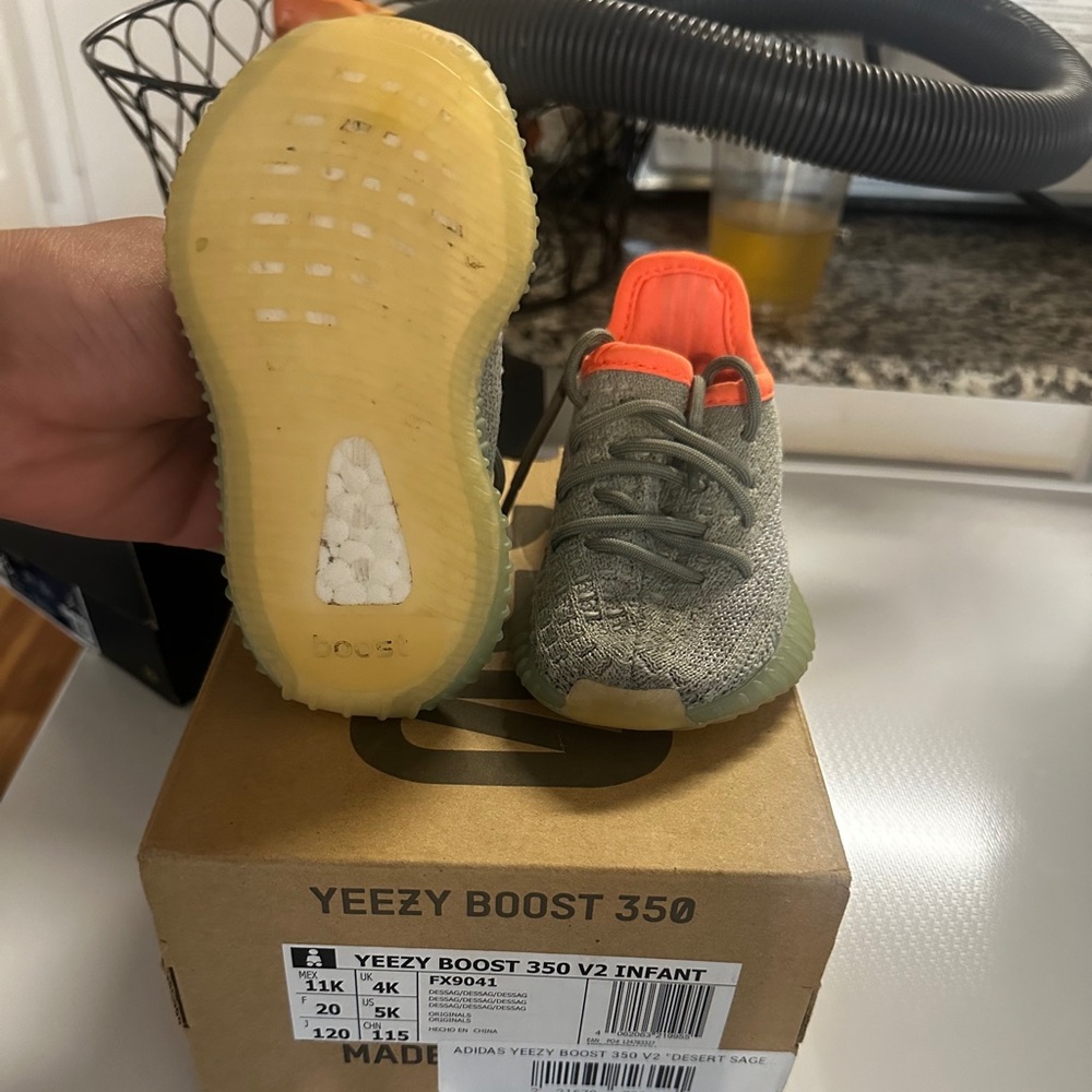 Toddlers Yeezy boost